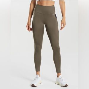 NWT Gym shark High-Waisted Leggings